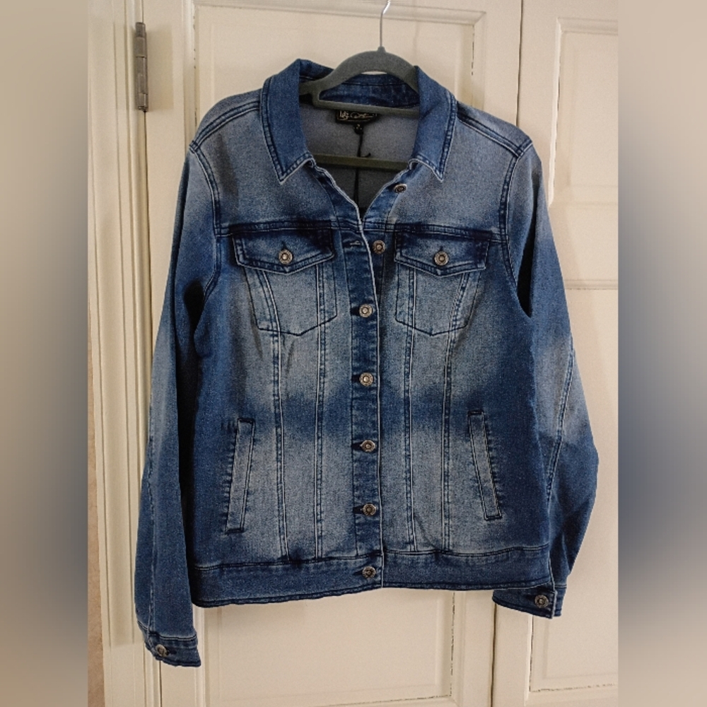 NWT.DG2 by Diane Gilman Blue Crystal-Trimmed Jacket.Pit To Pit 18.5". Stretchy. - Picture 2 of 8